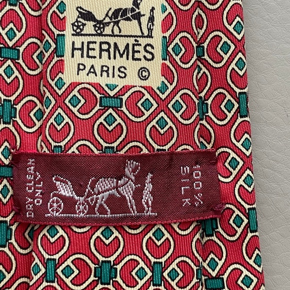HERMÈS Silk Pattern Print Tie - Picture 3 of 4